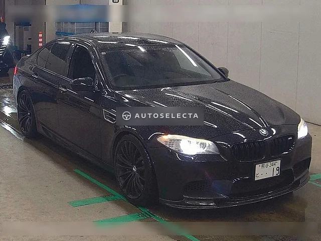 BMW M5 2013, auction grade 4