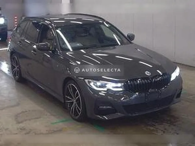 BMW 3 Series 2019, auction grade 4