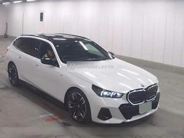 BMW i5 2025, auction grade 5