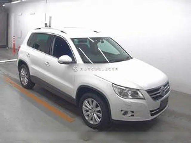 Volkswagen Tiguan 2011, auction grade R