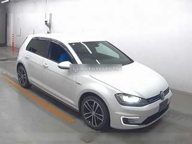 Volkswagen Golf GTE 2015, auction grade 4.5