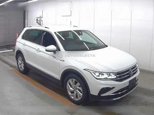 Volkswagen Tiguan 2023, auction grade 4
