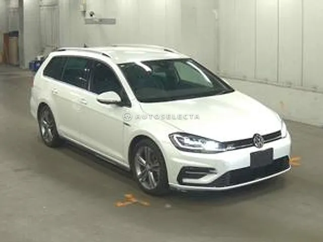 Volkswagen Golf 2018, auction grade 4