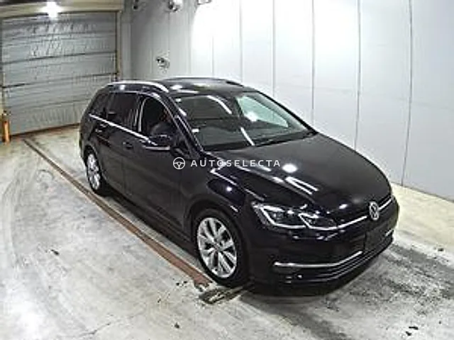 Volkswagen Golf Variant 2018, auction grade 4.5
