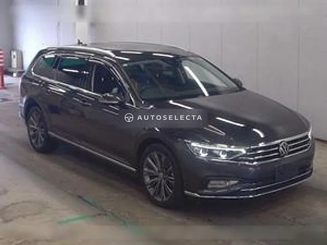 Volkswagen Passat Variant 2023, auction grade 4.5