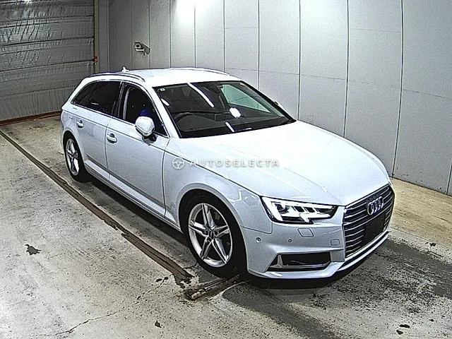 Audi A4 Avant 2019, auction grade 4