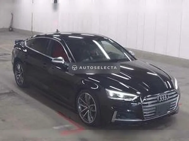 Audi S5 Sportback 2017, auction grade 4.5