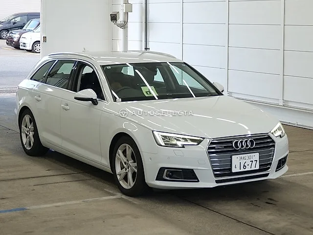 Audi A4 Avant 2018, auction grade 3.5