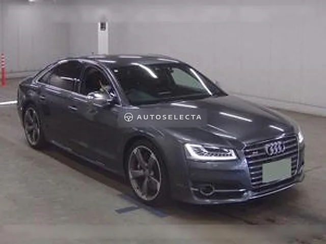 Audi S8 2015, auction grade 4