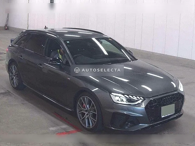 Audi A4 Avant 2023, auction grade 4.5