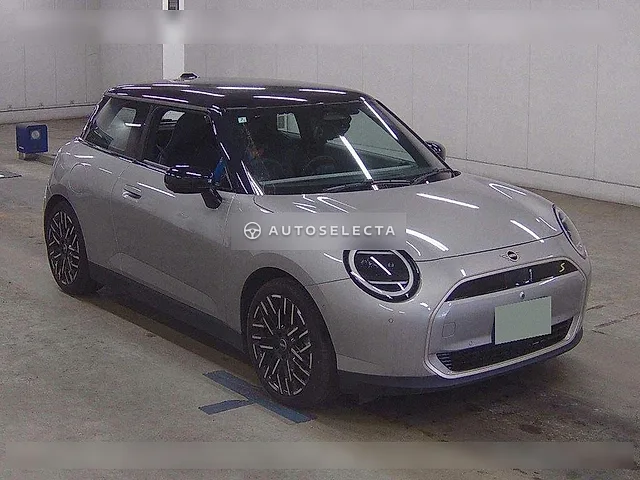 MINI 2024, auction grade 5
