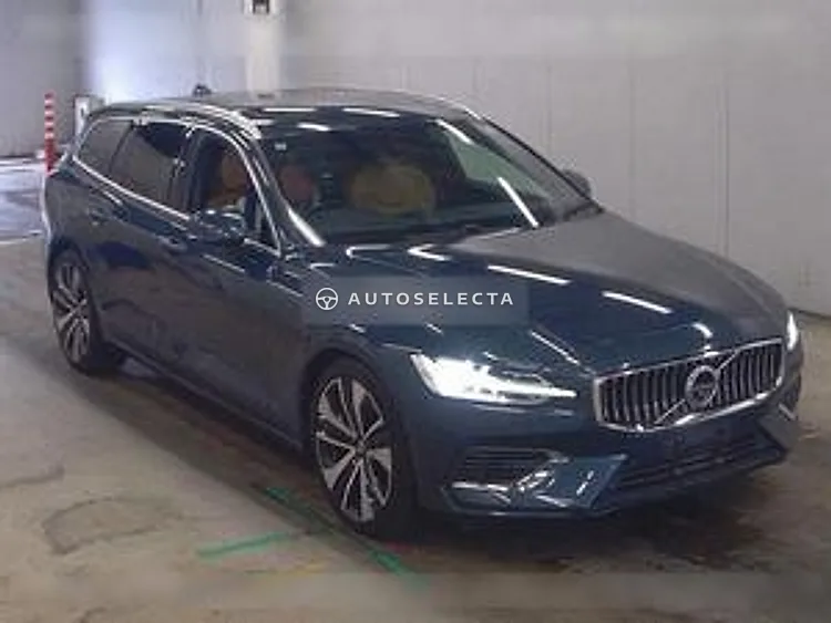 Volvo V60 2021, photo 1 of 6