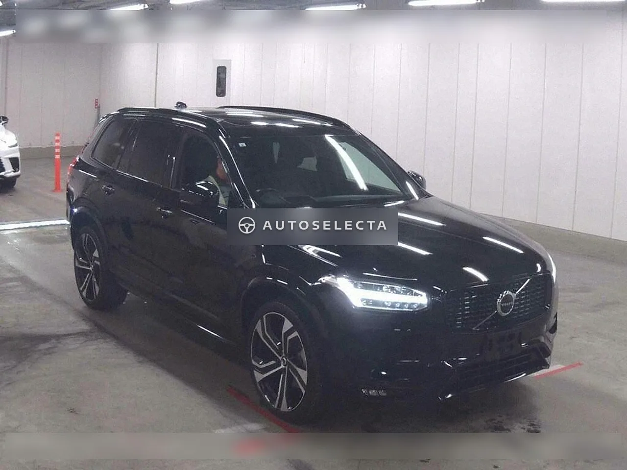 Volvo XC90 2021, photo 1 of 6