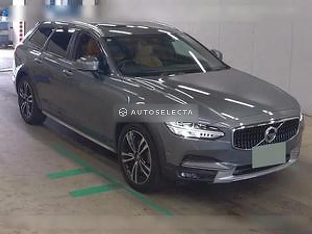 Volvo V90 2019, auction grade 4.5