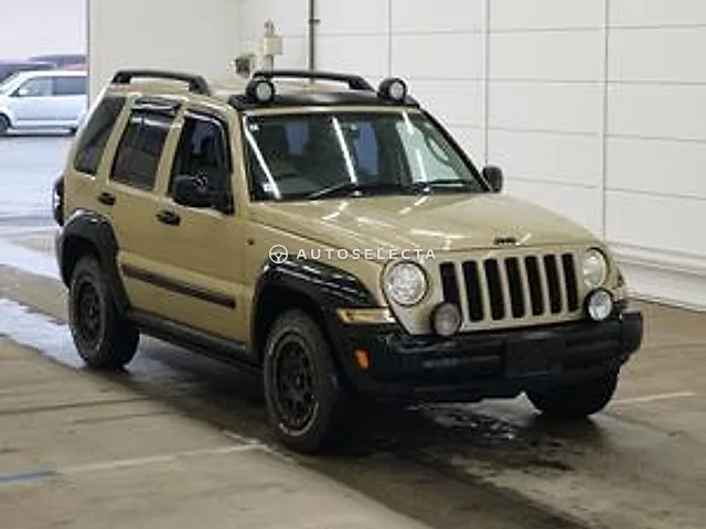 Jeep Cherokee 2006, auction grade 4