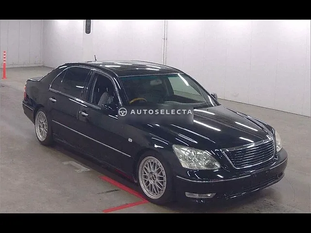 Toyota Celsior 2004, auction grade R