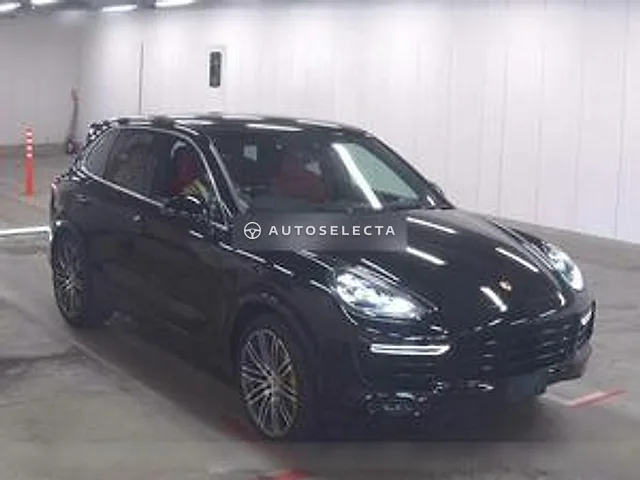Porsche Cayenne Turbo S 2015, auction grade 4