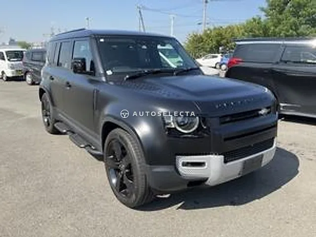 Land Rover Defender 2023, auction grade 5