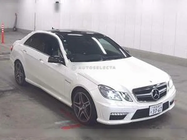 Mercedes-AMG E-Class 2011, auction grade 4.5
