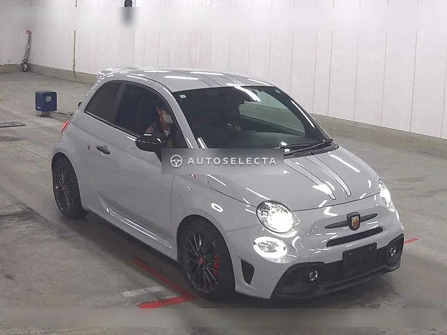Abarth 695 Competizione 2023, auction grade 5