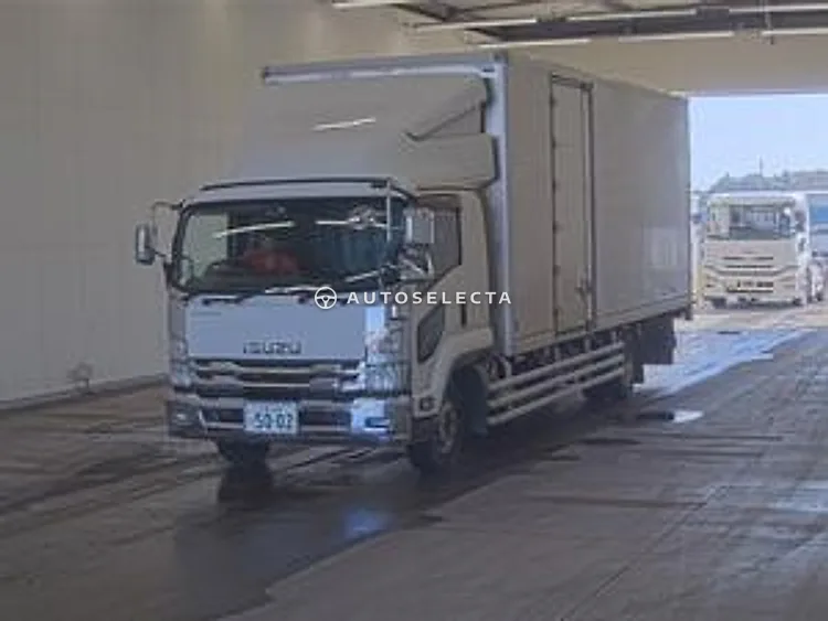 Isuzu Forward 2015, photo 1 of 1