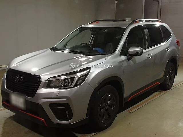 Subaru Forester 2019, auction grade R