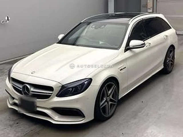 Mercedes-Benz C-Class Station Wagon 2016, auction grade 3.5