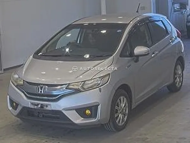 Honda Fit Hybrid 2014, auction grade 3