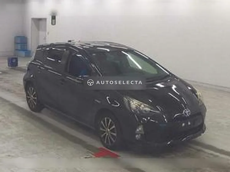 Toyota Aqua 2013, photo 1 of 1