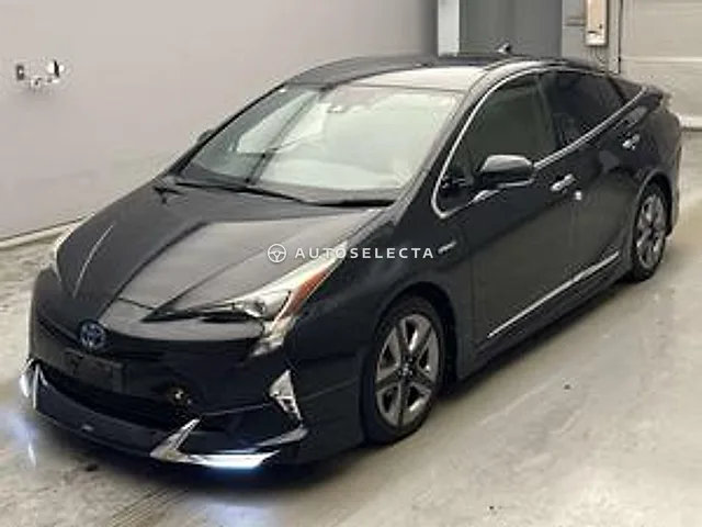 Toyota Prius 2017, auction grade 3.5
