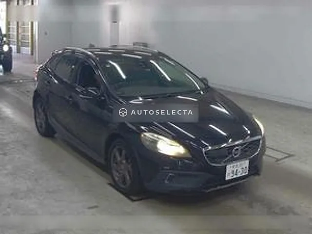 Volvo V40 2013, auction grade 3.5