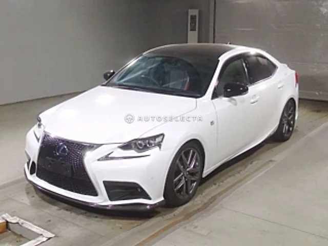 Lexus IS 2015, auction grade 3.5