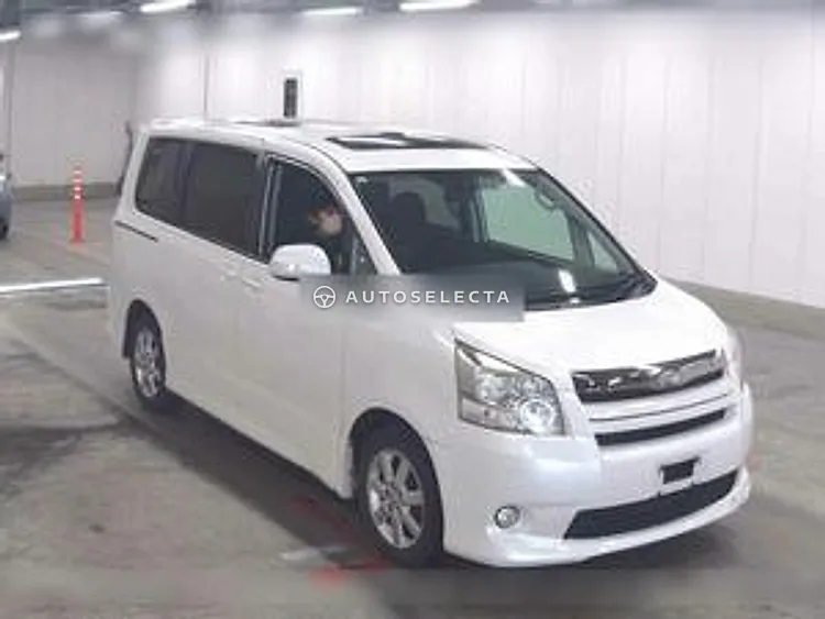 Toyota Noah 2009, photo 1 of 1