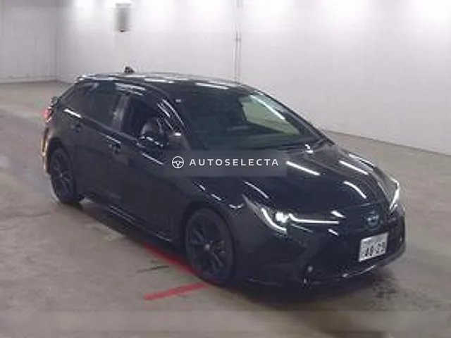 Toyota Corolla Touring 2022, auction grade 5