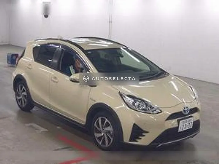 Toyota Aqua 2018, photo 1 of 1