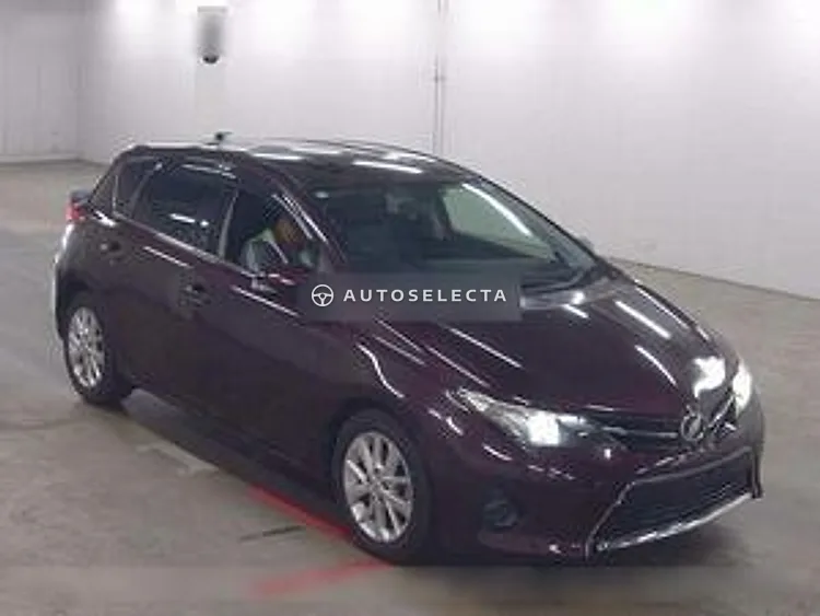 Toyota Auris 2015, photo 1 of 1