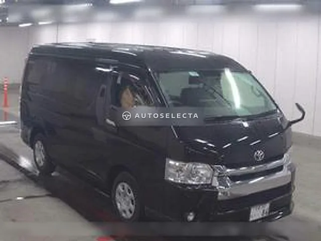 Toyota Hiace Wagon 2020, auction grade 4