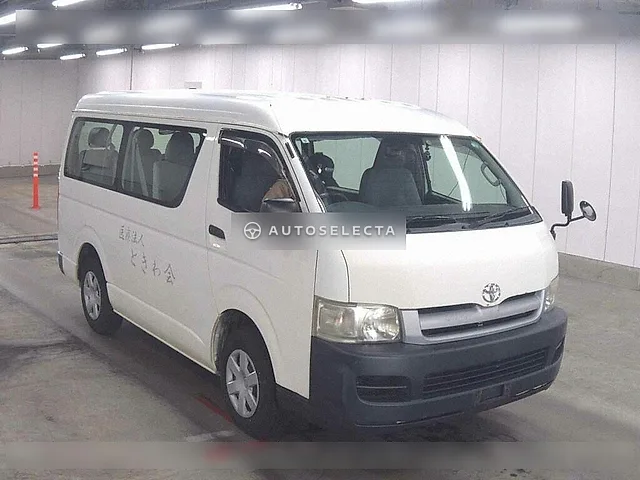 Toyota Hiace Wagon 2005, auction grade R