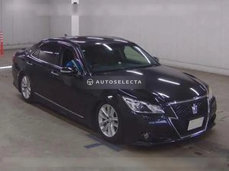 Toyota Crown 2013, photo 1 of 1