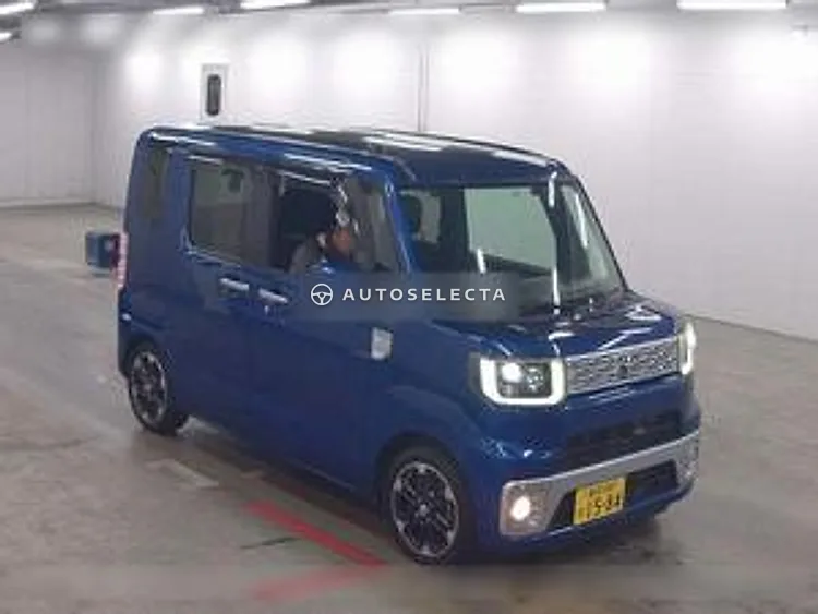 Toyota Pixis Mega 2016, photo 1 of 1