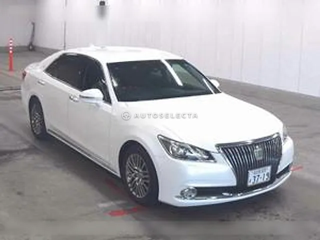Toyota Crown Majesta 2017, auction grade 4.5