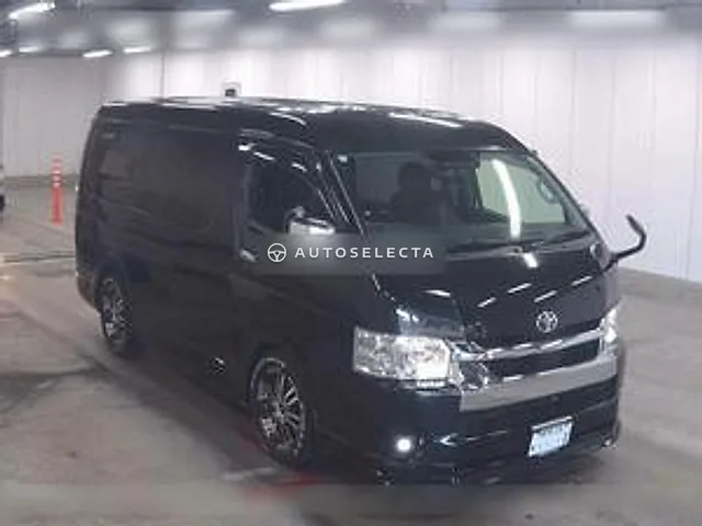 Toyota Hiace Wagon 2023, auction grade 4.5