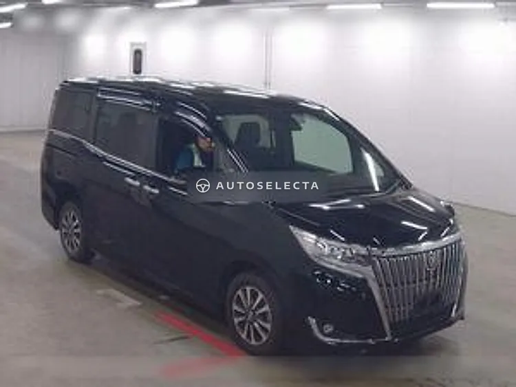 Toyota Esquire 2018, photo 1 of 1