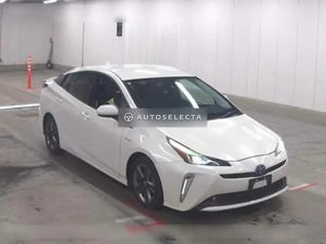 Toyota Prius 2019, auction grade R