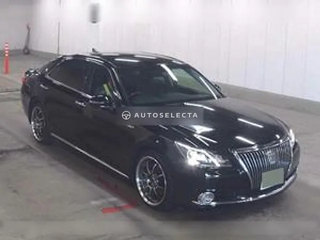 Toyota Crown Majesta 2015, auction grade 4