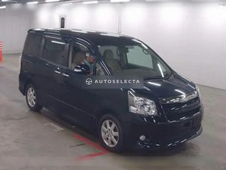 Toyota Noah 2009, photo 1 of 1