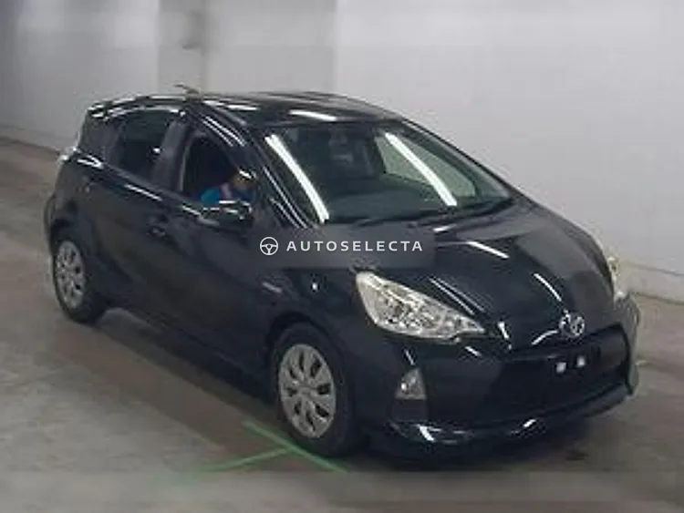 Toyota Aqua 2012, photo 1 of 1