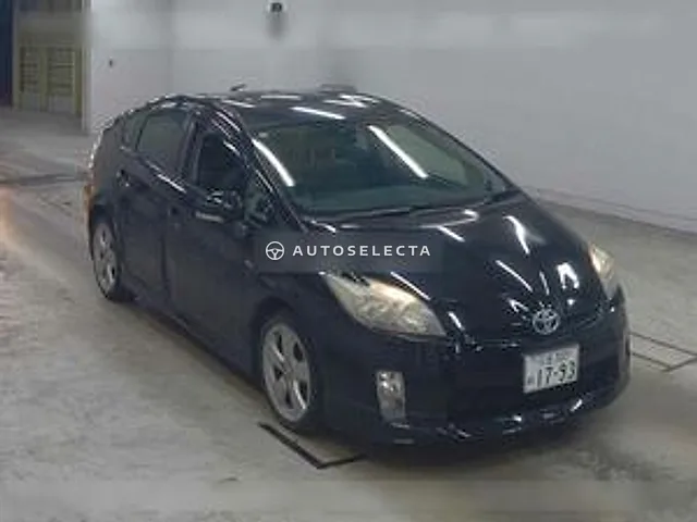 Toyota Prius 2011, auction grade R