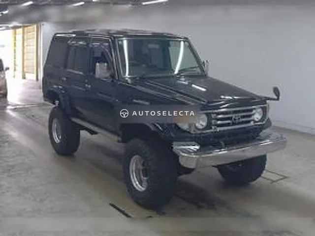 Toyota Land Cruiser 70 2001, auction grade 3