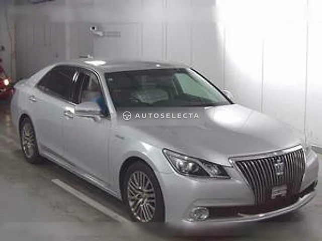 Toyota Crown Majesta 2013, auction grade 4
